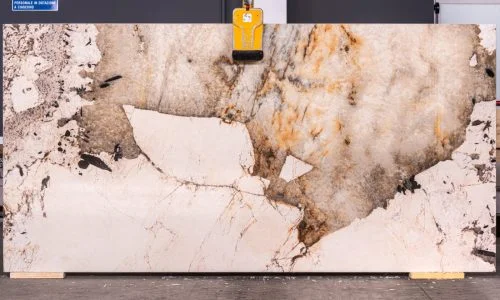 Infinity – Magellano full slab (photo: Infinity Surfaces)